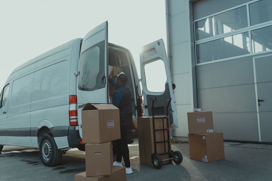 pexels-6169177-germany-july-energy-price-8-3-ecommerce-margin-20260827 欧洲电商团队复核能源物流与商品利润
