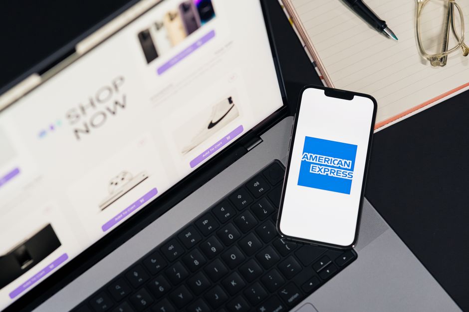 pexels-29502366-europe-ecommerce-brand-acquisition-cost-comparison 投资团队尽调电商品牌流量、库存和账号资格