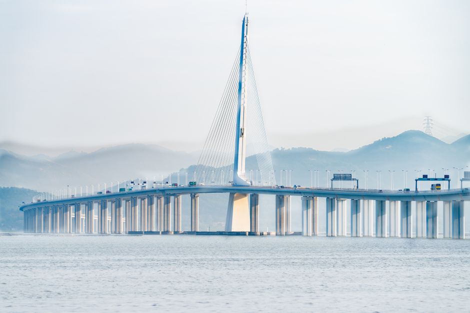 财务人员比对平台结算单与申报底稿金额