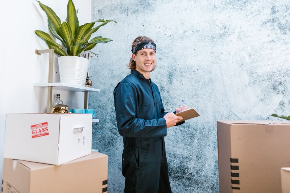 pexels-7464382-eu-marketplace-onboarding-dsa-kybc-gpsr-responsible-person 欧盟平台入驻所需的卖家身份与产品合规资料核验清单